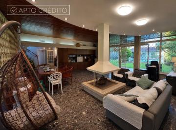 rs:oidvr1p1xqhjkonwwm63k5sn · Venta Casa Estilo Americana de 7 Ambientes Gran Jaridin y Pileta, Florida
