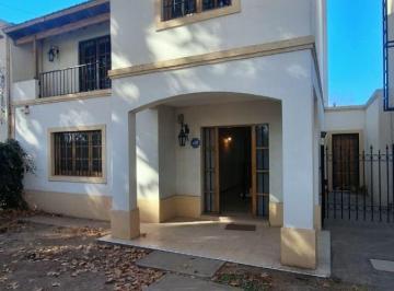 Casa de 4 ambientes, Mayor Drummond · Casa en Lujan de Cuyo