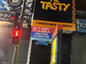 Local comercial de 2 ambientes, Balvanera · Excelente Local Sobre Av Corrientes Casi Av Pueyrredon