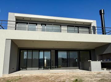 Casa · 250m² · 6 Ambientes · Santa Ana - Villanueva con Financiacion