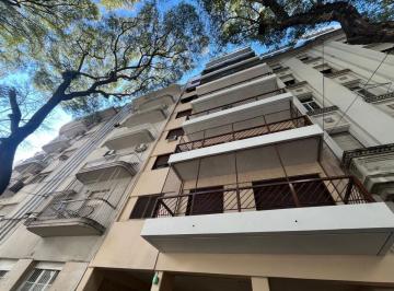 Departamento de 4 ambientes, Caballito · Semipiso en Venta con 3 Dorm. de 84 m² Parque Rivadavia Caballito.