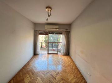 Departamento de 4 ambientes, Caballito · Semipiso en Venta con 3 Dorm. de 84 m² Parque Rivadavia Caballito.