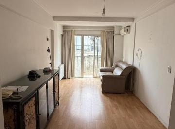 Departamento · 40m² · 2 Ambientes · Monoambiente Muy Seguro a Dos Cuadras de Plaza Colón