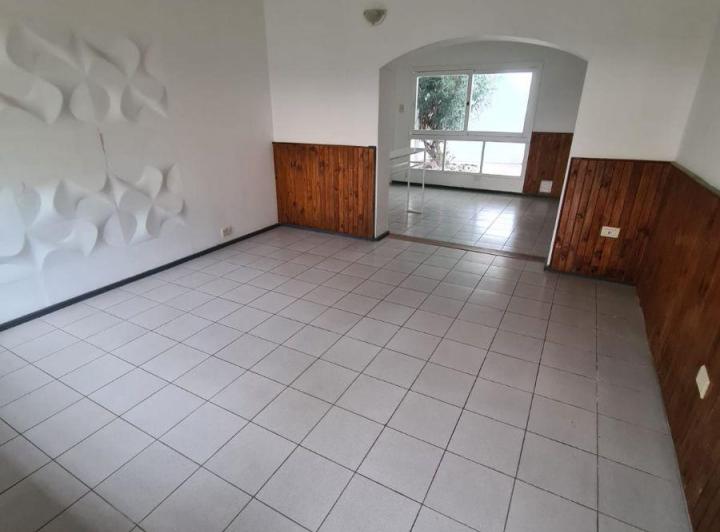 Casa en alquiler en Sexta Seccion · 6 ambientes