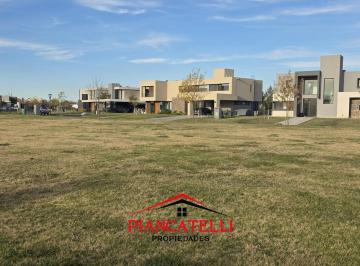 Terreno · 1100m² · Lote en Venta en Terravista