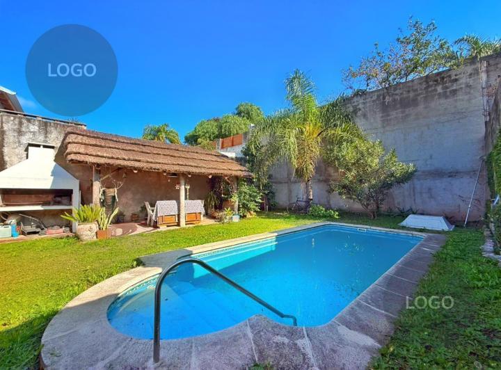 Casa · 106m² · 5 Ambientes · 1 Cochera