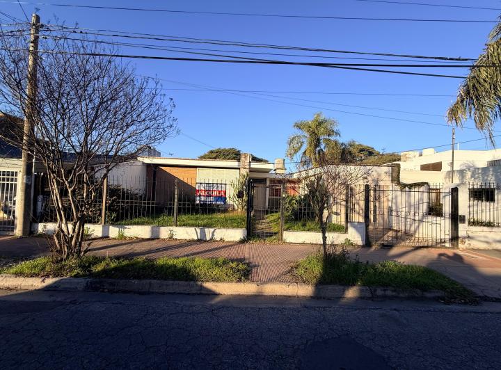 Casa en alquiler en Parque Velez Sarsfield · 6 ambientes