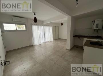 Departamento · 33m² · 1 Ambiente · 1 Cochera · Studio en Venta Moderno y Luminoso con Balcón