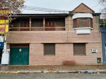 Casa · 301m² · 5 Dormitorios · 1 Cochera · Exclusiva Propiedad en San Vicente