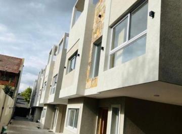Casa de 4 ambientes, Almirante Brown · Alquilo Triplex de Categoría con Tres Dorm., Parrilla y Piscina Propia