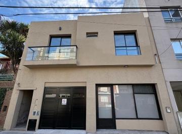 PH · 185m² · 5 Ambientes · 1 Cochera · PH 5 Ambientes a La Calle con Garage y Local - Reciclado