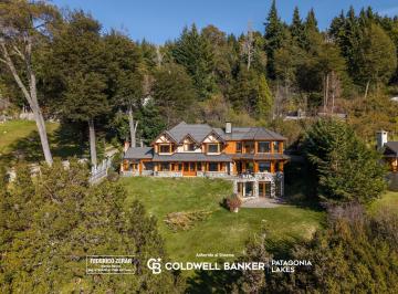 Casa · 400m² · 10 Ambientes · 2 Cocheras · Casa de Categoría con Bajada Al Lago en Valle Escondido, San Carlos de Bariloche