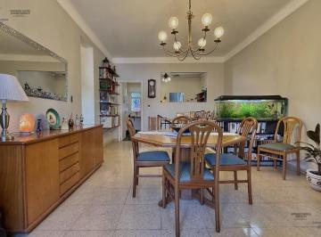PH · 121m² · 5 Ambientes · PH en Parque Avellaneda