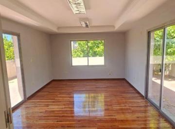 Oficina comercial de 6 ambientes, Pedro Molina · Alquiler | Exclusiva Oficina Dúplex en El Corazón de La Ciudad