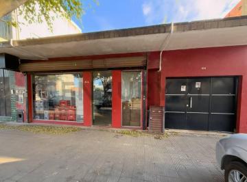 Local comercial · 200m² · Casa con Local en Venta La Plata Tolosa
