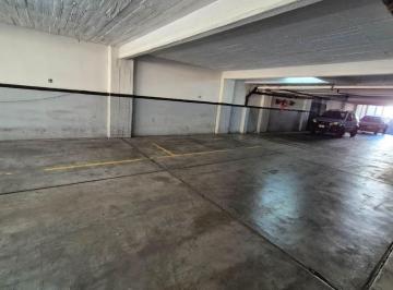 Garage · 120m² · Venta Cocheras en Block en Monserrat