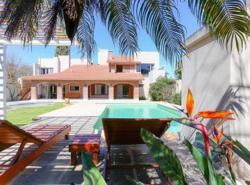 Casa · 300m² · 4 Ambientes · 2 Cocheras · Venta Casa Sauce Viejo - Altos del Sauce - Excelente Propiedad