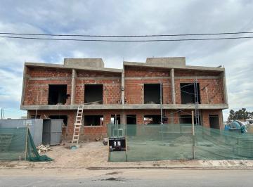 PH · 95m² · 2 Dormitorios · 1 Cochera · Dúplex en Venta 2 Dorm en Cuestas de Manantiales