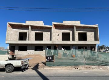 PH · 95m² · 2 Dormitorios · 1 Cochera · Dúplex en Venta 2 Dorm en Cuestas de Manantiales