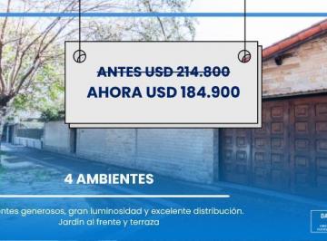 Casa · 140m² · 4 Ambientes · 1 Cochera · Casa en Banfield, Lomas de Zamora, 4 Ambientes, Terraza, Galeria, Quincho, Cochera, Jardin