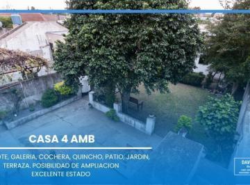 Casa · 128m² · 4 Ambientes · 1 Cochera · Casa en Temperley, Casa 4 Ambientes, Casa con Quincho, Jardin, Terraza, Apto Credito