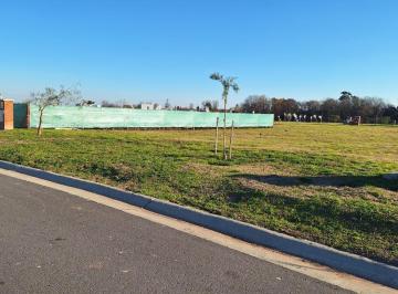 Terreno · 628m² · Terreno en Village Plaza