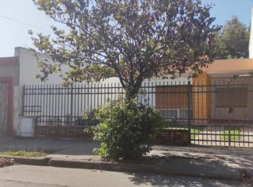 Foto · Apto Crédito. Vendo Casa C2 Dorm. B Villa Cabrera.