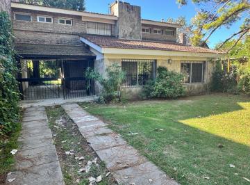 Casa · 200m² · 3 Dormitorios · 2 Cocheras · Alquiler en Fisherton Casa 3 Dorm. Comodín