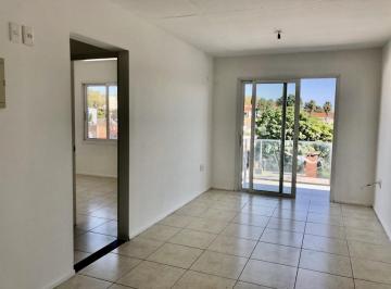 Departamento · 40m² · 3 Ambientes · Alquiler de Apartamento en Colonia del Sacramento, a m del Shopping