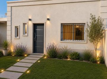 Casa · 69m² · 3 Ambientes · Venta de Casa en Virrey del Pino - Para Seguir Construyendo