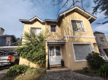 Casa · 142m² · 4 Ambientes · 4 Cocheras · Casa en Venta Barrio La Candelaria Apta Credito Ingeniero Maschwitz