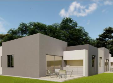Casa · 78m² · 2 Dormitorios · 2 Cocheras · Casa en Venta - Barrio Privado