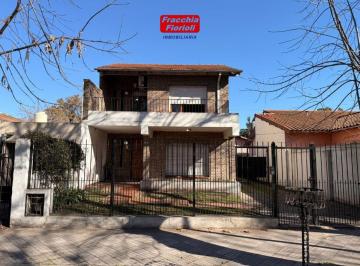Casa de 4 ambientes, Esteban Echeverría · Casa 3 Dorm. en Venta Apto Credito. Monte Grande
