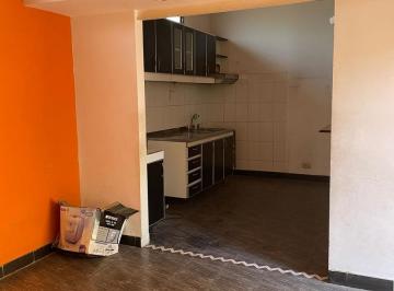 Casa · 52m² · 3 Ambientes · Casa de Pasillo en Alquiler Crespo 1400 Echesortu