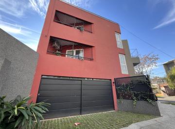 Casa · 122m² · 4 Ambientes · 1 Cochera · PH en Venta de 2/3 Dorm. con Terraza y Parrilla en Villa Martelli