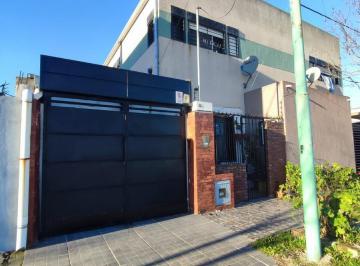 Casa · 100m² · 5 Ambientes · 2 Cocheras · Venta Casa 3 Dorm. en Ensenada Barrio Belgrano