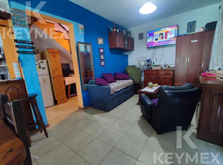 Casa · 100m² · 5 Ambientes · 2 Cocheras
