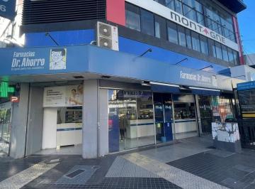 Local comercial · 145m² · Esquina en Av Rivadavia y Centenera de 145 m² Totales.