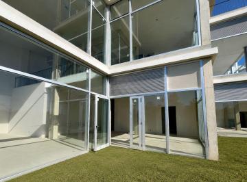 Local comercial · 205m² · 1 Ambiente · Excelente Local Comercial en Alquiler en Aora, Bella Vista