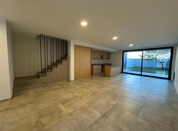 Casa · 171m² · 3 Ambientes · 2 Cocheras · Dúplex 3 Dorm. en Solares de Manantiales. Frente Espacio Verde