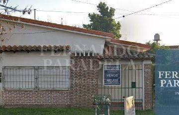 FPI-FPI-105_2 · Casa en Venta de 2 Dorm. C/ Cochera en Villa Gobernador Udaondo