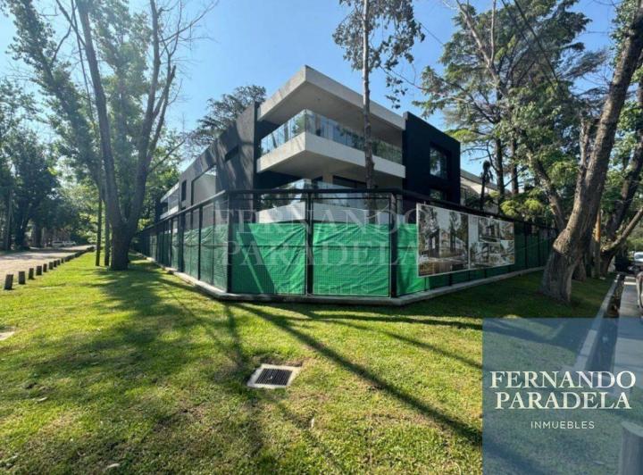 Departamento · 118m² · 4 Ambientes · 2 Cocheras