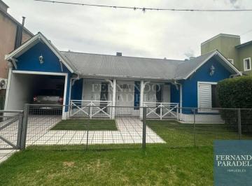 FPI-FPI-121_2 · Casa en Venta de 2 Dorm. C/ Cochera en Villa Gobernador Udaondo