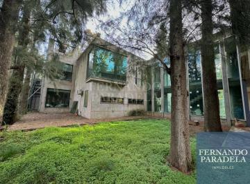 FPI-FPI-312_2 · Casa Sobre Lote de 4200 m