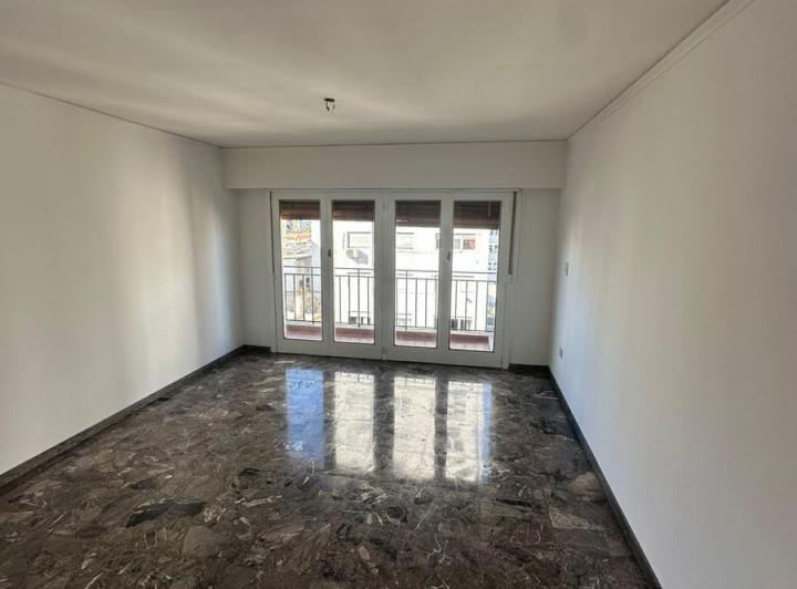 Departamento · 90m² · 8 Ambientes