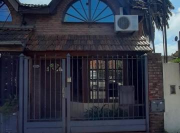 Departamento · 55m² · 3 Ambientes · Departamento Dúplex en Alquiler en Martínez, San Isidro, G. B. a. Zona Norte