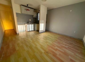PH de 2 ambientes, Avellaneda · Alquiler de PH Dos Ambientes en Wilde Centro