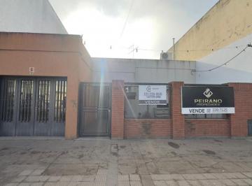 Casa de 5 ambientes, La Plata · Casa en Venta Sobre Av 197 Entre 46 y 47