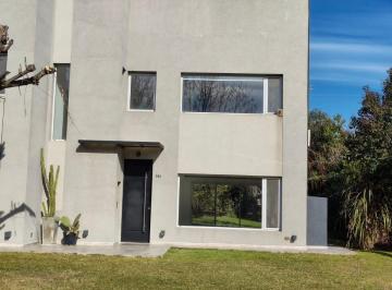 Casa de 5 ambientes, Berazategui · Casa en Alquiler Barrio Cerrado Ombues de Hudson