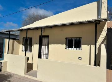 Casa de 3 ambientes, La Plata · Casa 1 Dormitorio en Alquiler - Villa Elisa, La Plata